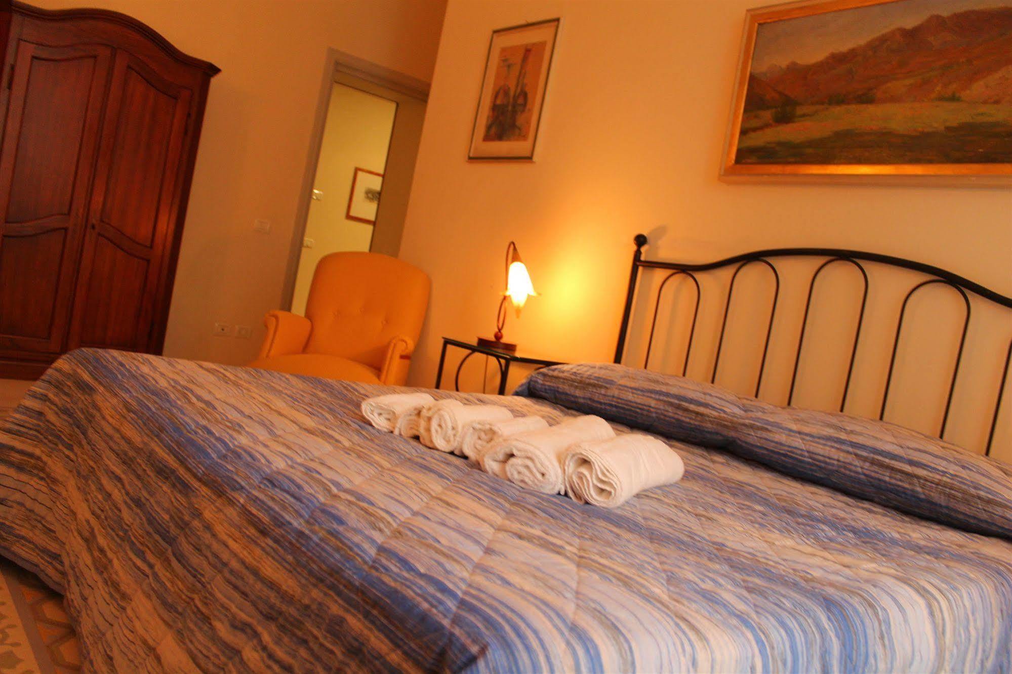 Via Roma Suites Флоренция Экстерьер фото