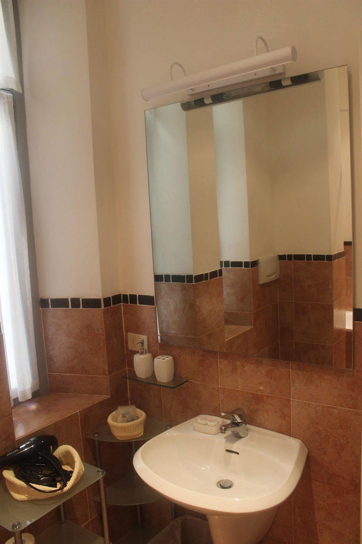 Via Roma Suites Флоренция Экстерьер фото